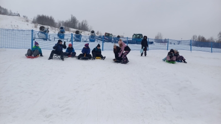 Klasa piąta na stoku w Podstolicach
